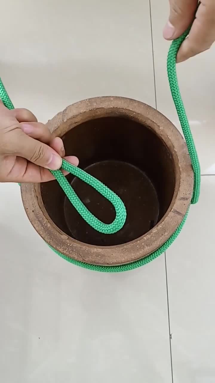 农村抬大缸离不开的方法