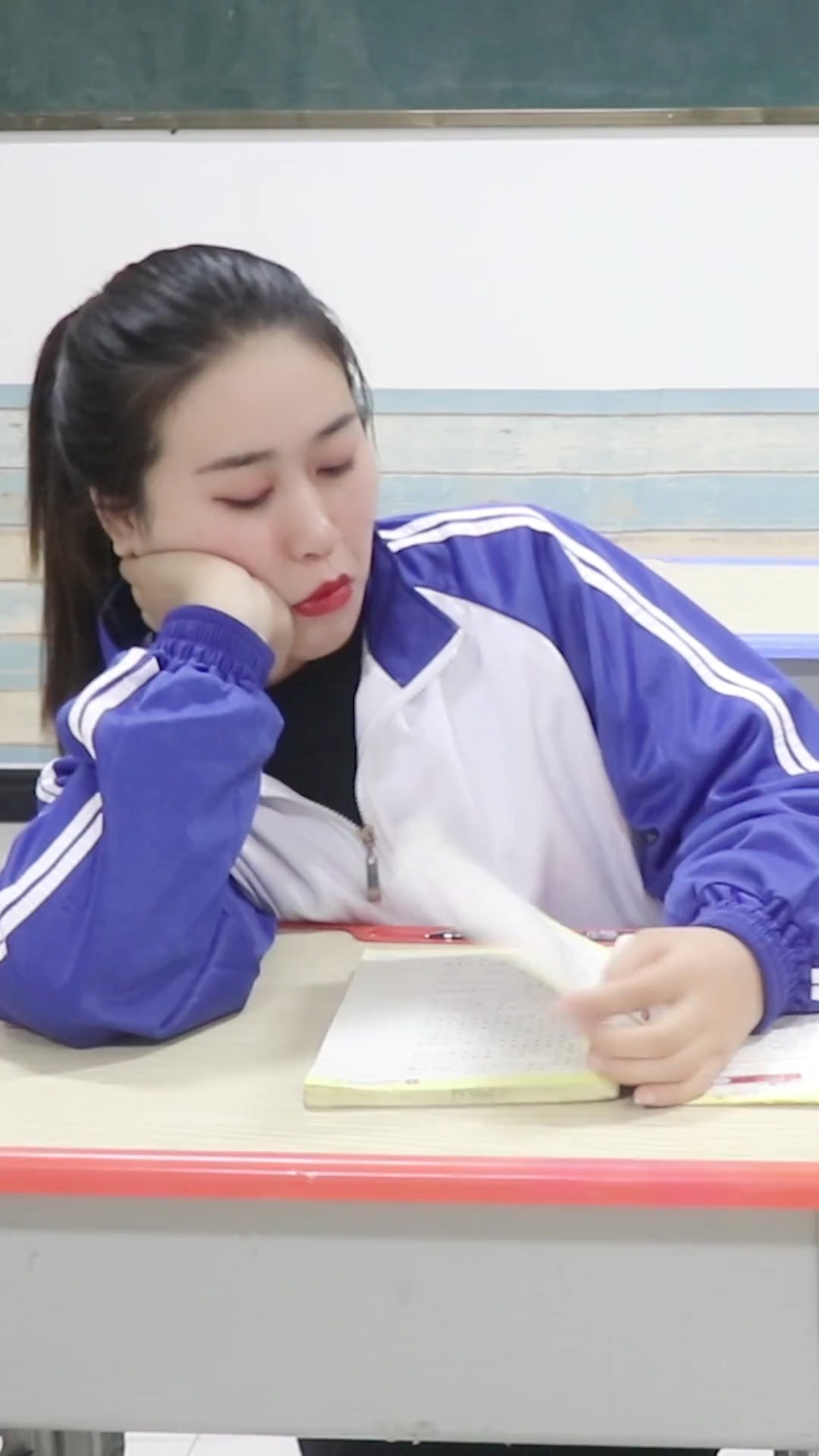 王小九想尽各种理由请假,没想最后马三胖却遭了殃,什么情况?