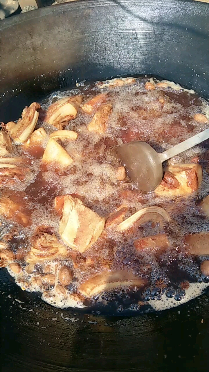 回家路上那些事#云南的油炸肉,想吃的来喔