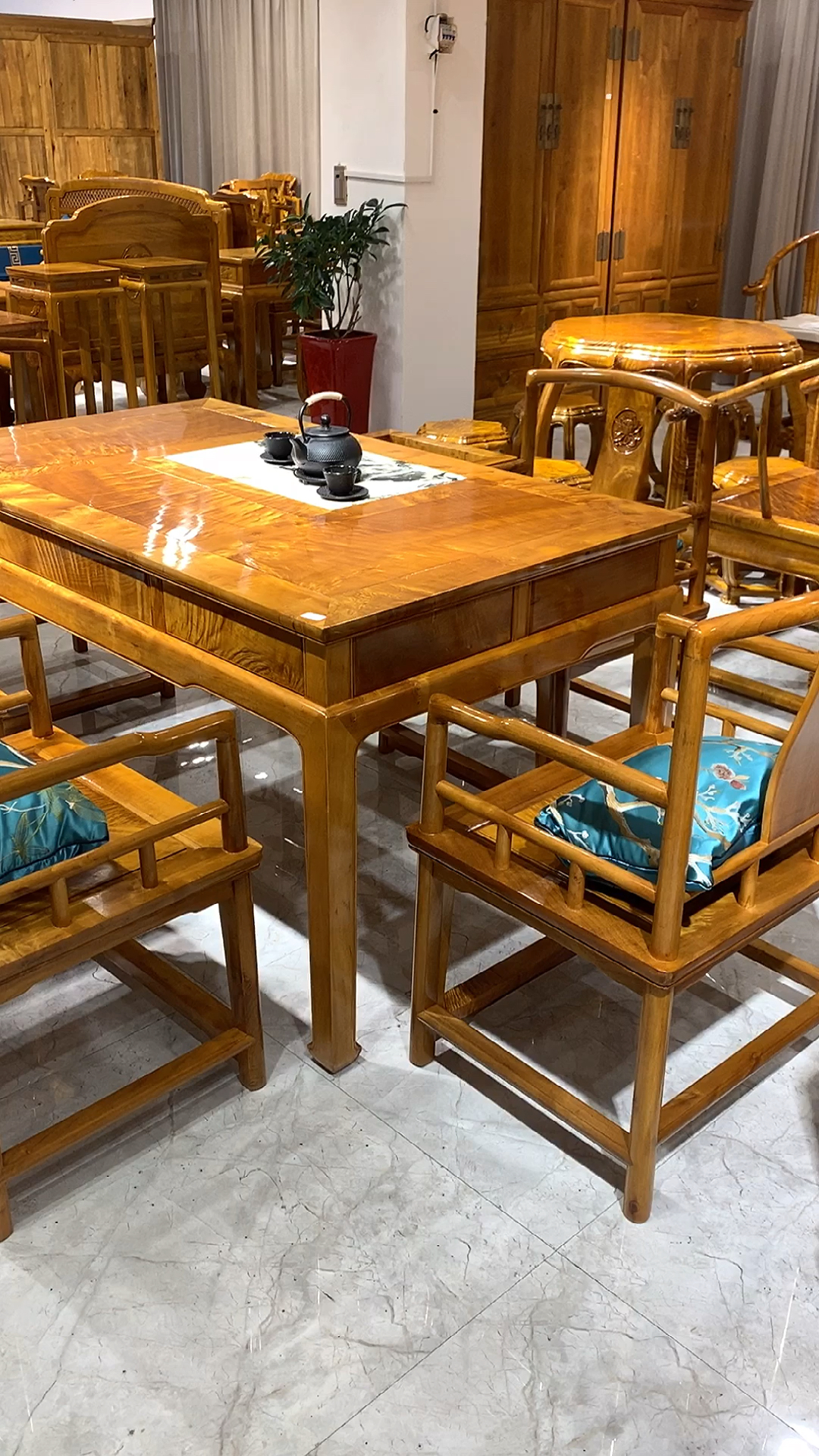 我要上热门#金丝楠木茶桌