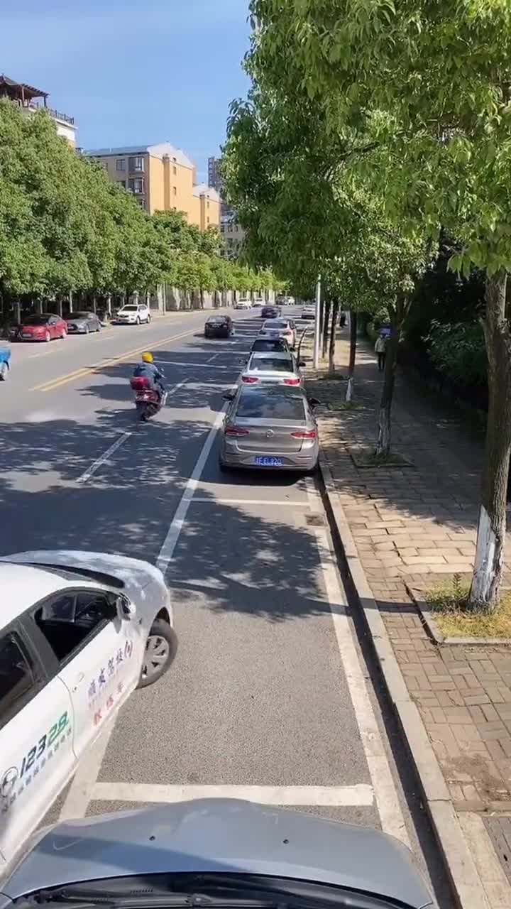 现实中侧方位停车教学,视频前的你学会了没