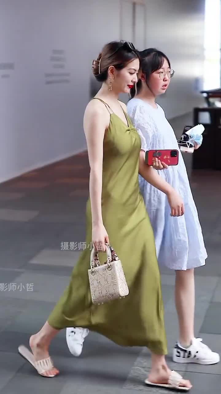 女神李一檬,侧面也很美!