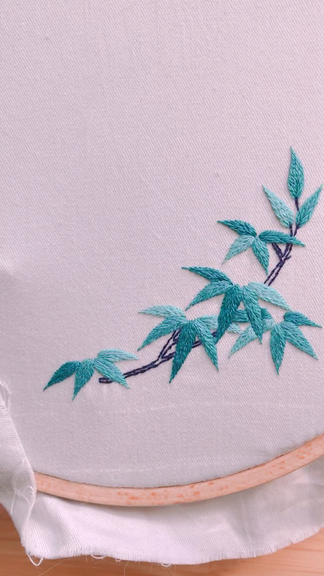 寻找最牛手艺人#刺绣竹子,很清凉的感觉哟