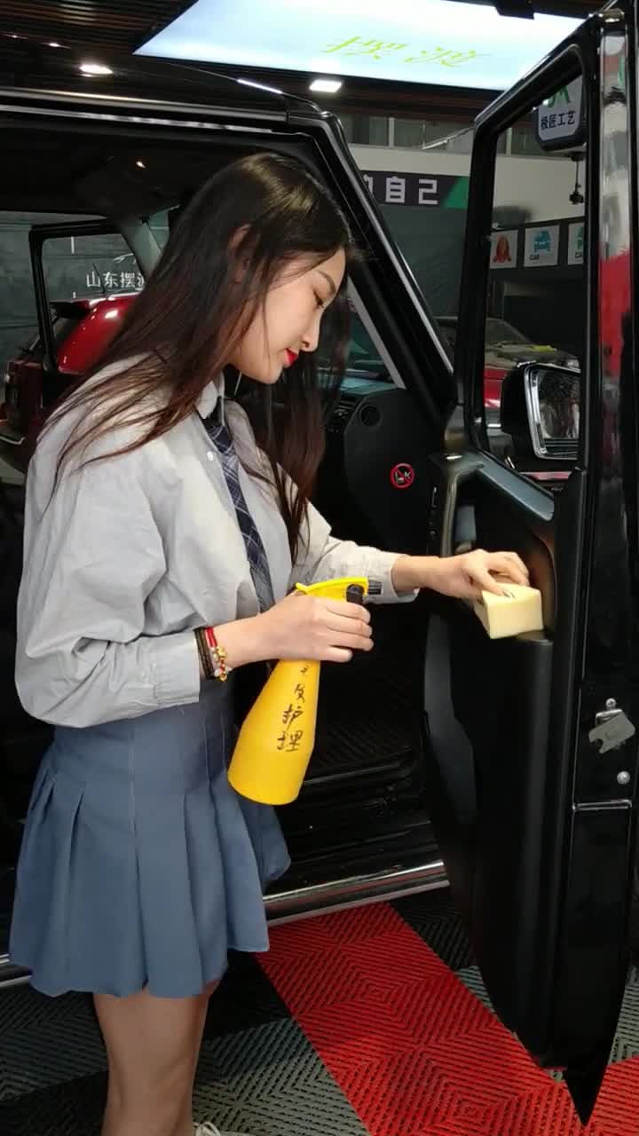 从洗车工到了现在的汽车美容工,我已经进步了