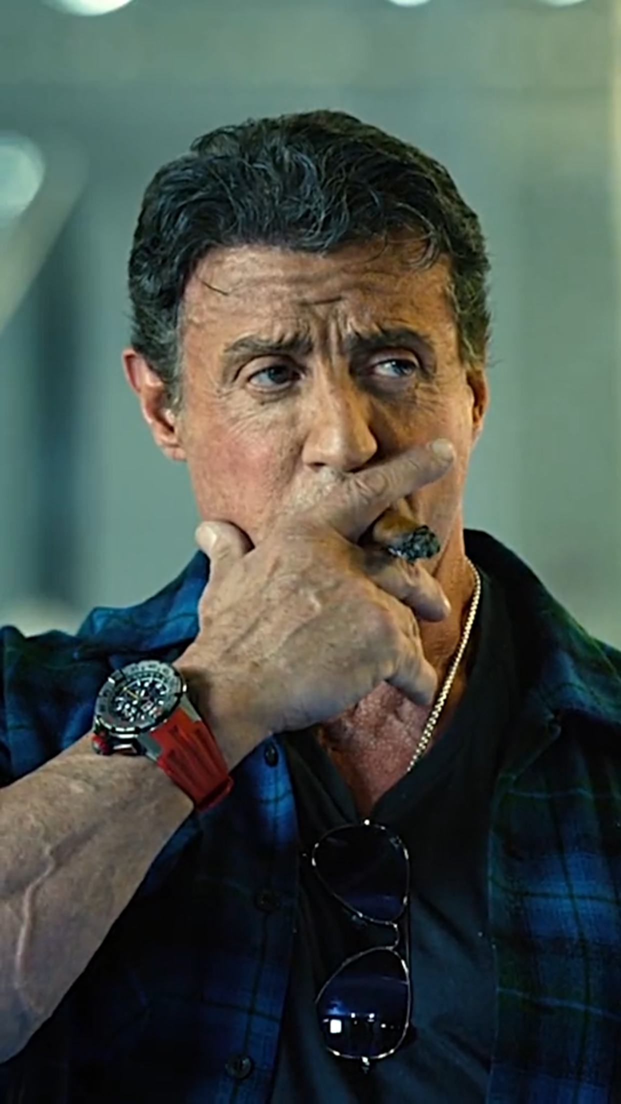 这才是"老牌硬汉" 史泰龙 ,七十多岁该有的样子