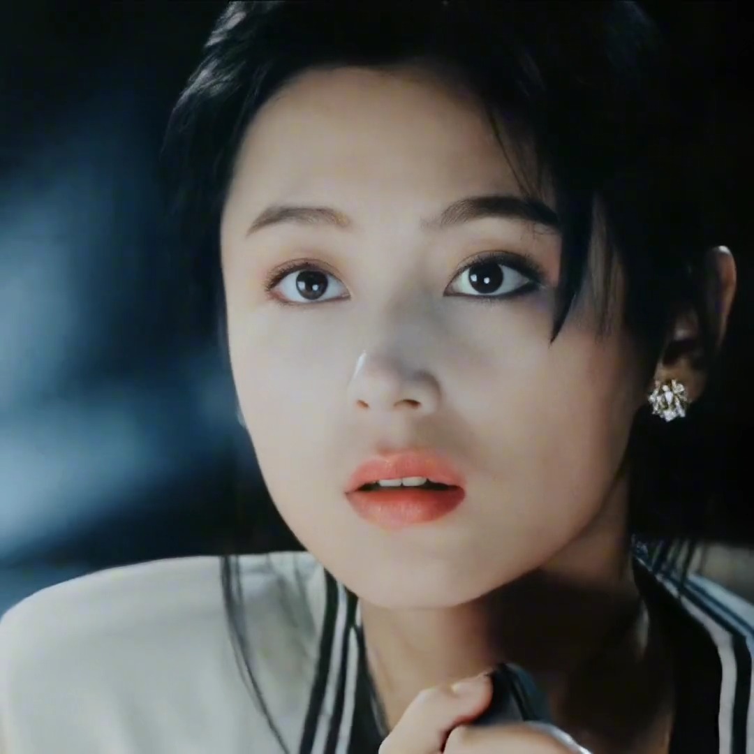 我要上热门#陈红年轻时候真是古典美的代表,这不比锥子脸好看吗?