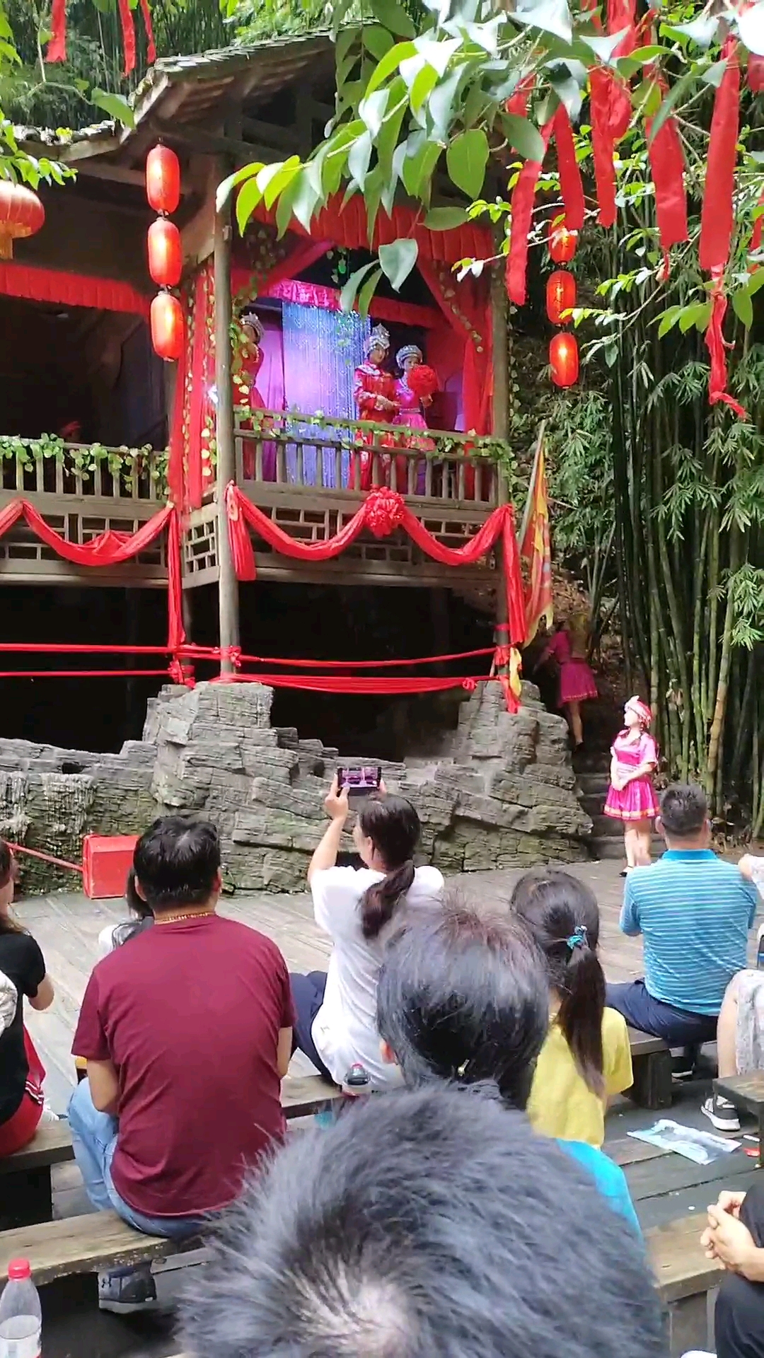 百变中秋#抛绣球的姑娘真漂亮 ,三峡人家哭嫁表演