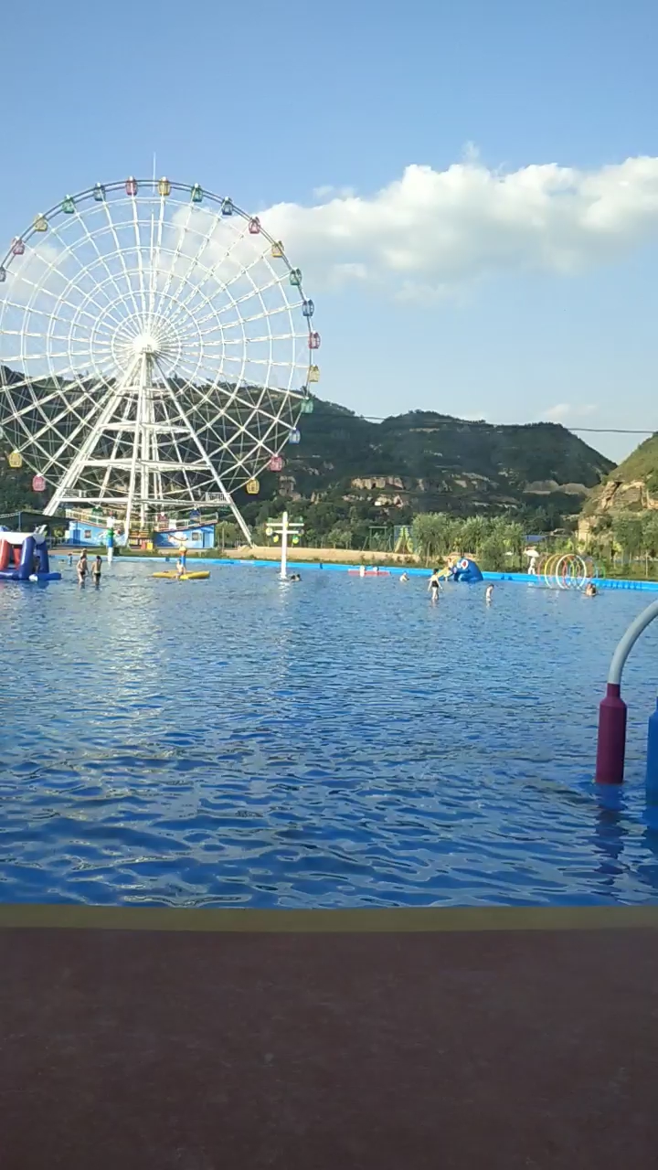 镇原北石窟水上乐园