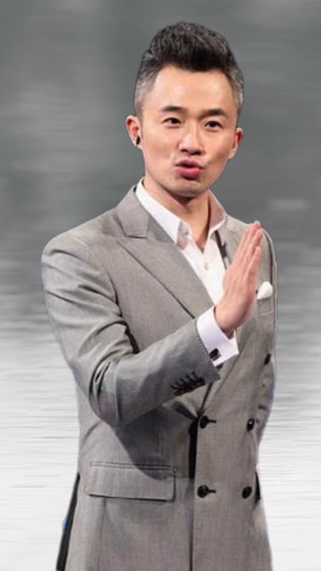 这次不参加生日宴了,程雷商演出场费秒杀央视一哥,朱桢成功翻身