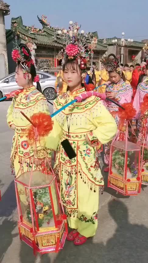 潮汕传统民俗挑花篮,这么美的妹子,可惜就是不外嫁!