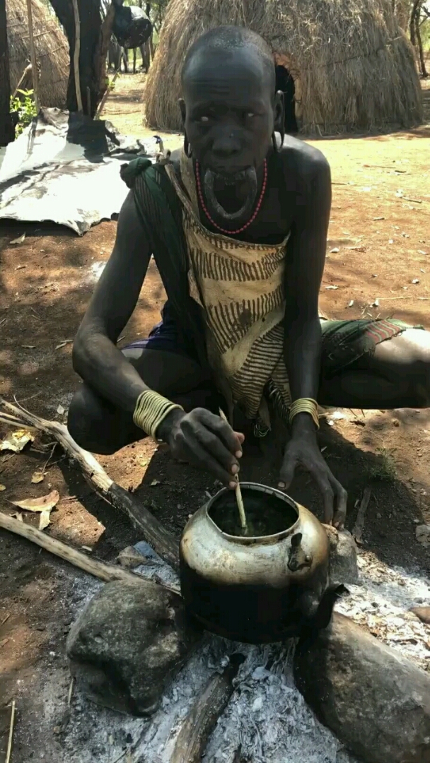 非洲原始部落酋长