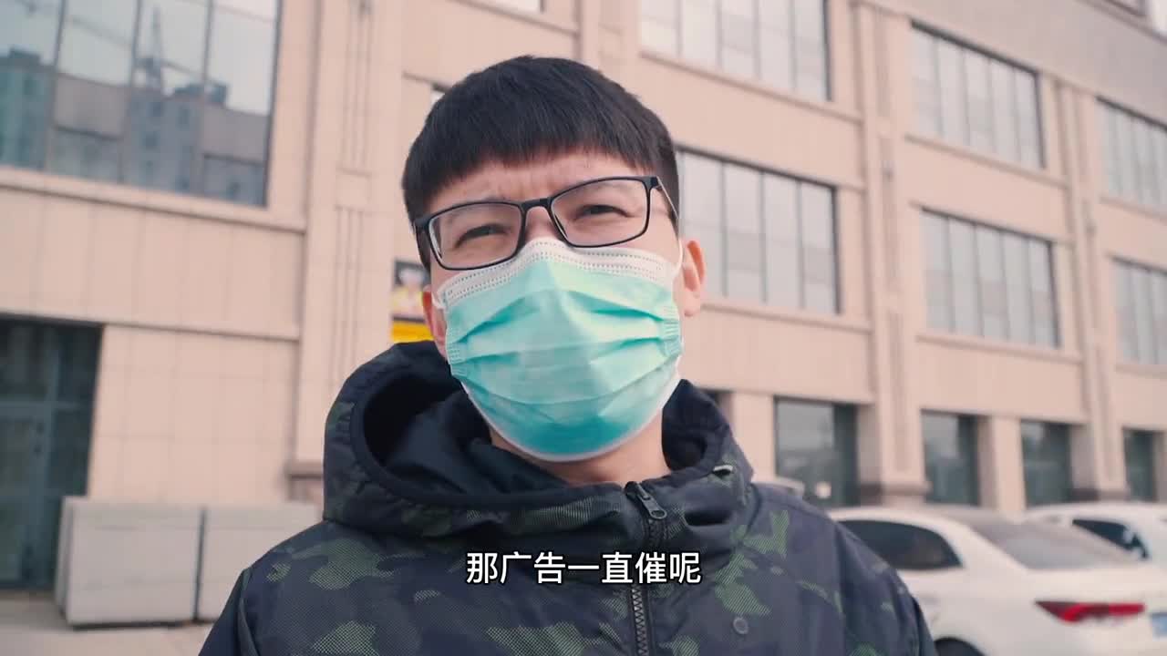 淡嘴哥在5元路上越走越远,请美女吃68羊腿抓饭眼睛都不眨一下