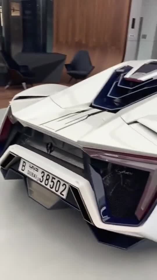 罕见的莱肯第二代车型狼王芬尼尔!