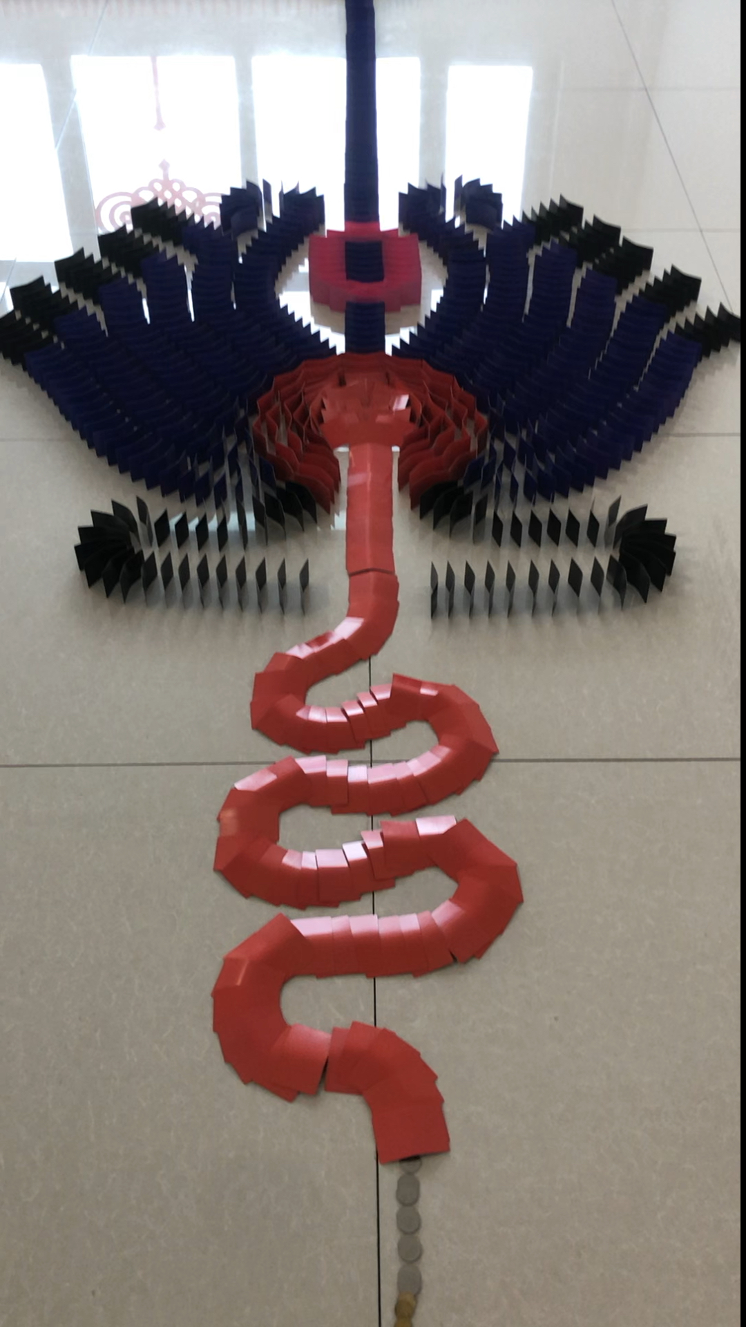 新作品来了,22222张多米诺纸牌搭建而成,会97吗!-度小视