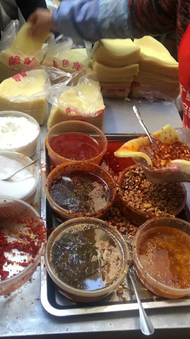 手摊凉粉,你吃过吗