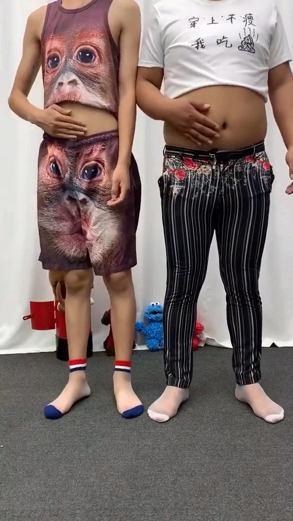 100斤瘦子,180斤小胖子,280斤大胖子穿搭!你们喜欢谁