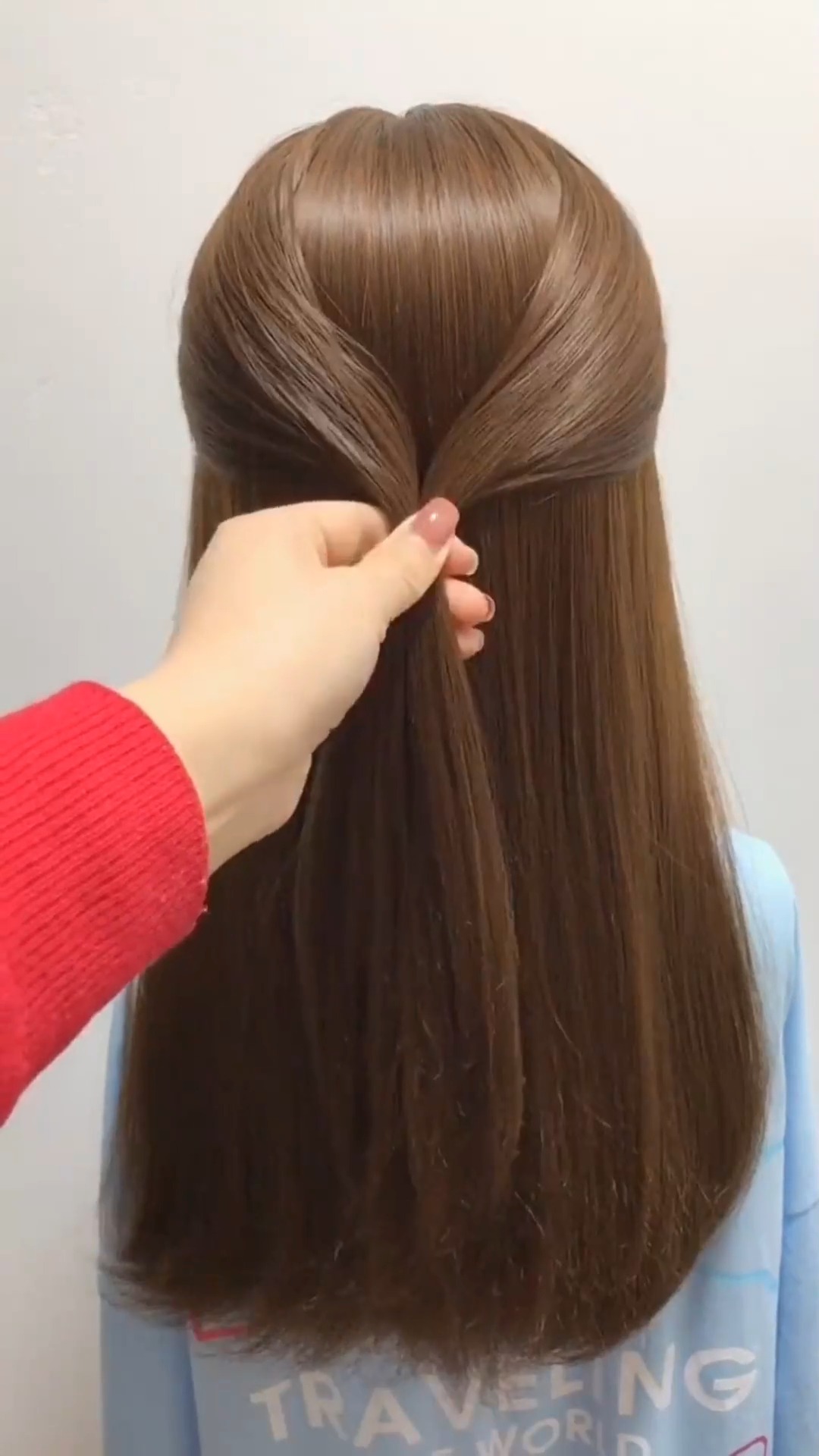 娱乐#披肩发这样扎,头上一个小爱心真是好看