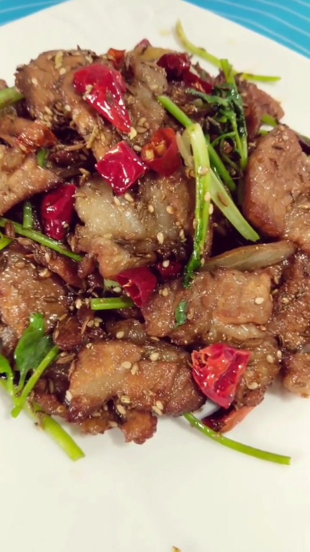 孜然肉片儿这样做,香辣爽口!