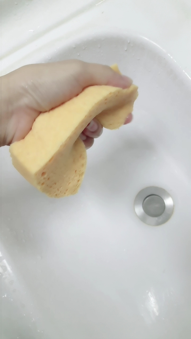 时间就像海绵里的水,只要愿挤,总还是有的.