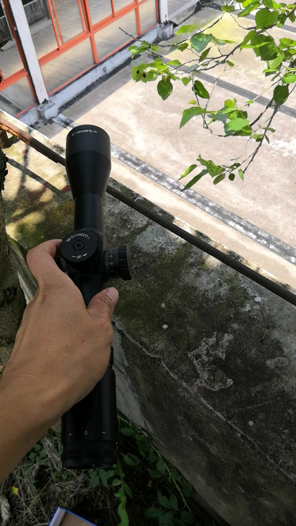 著名的霍克分化瞄准镜