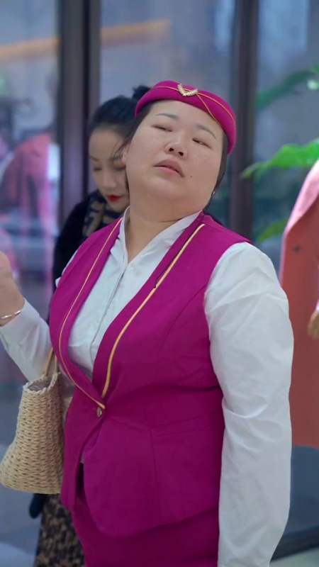 5691次播放.2021-05-27 83 举报 最美的空姐蒋胖胖 15.