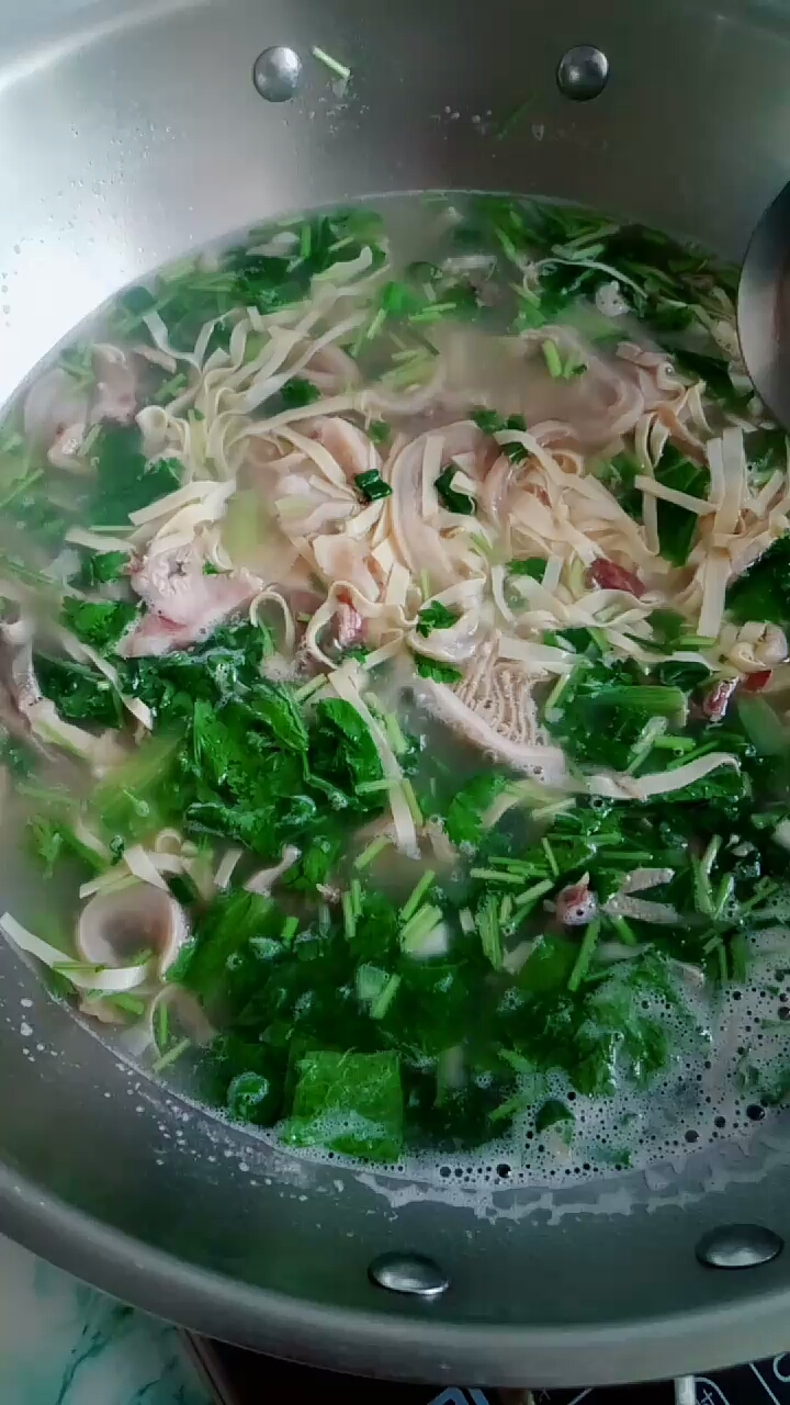 做点下货汤,多放点香菜好吃