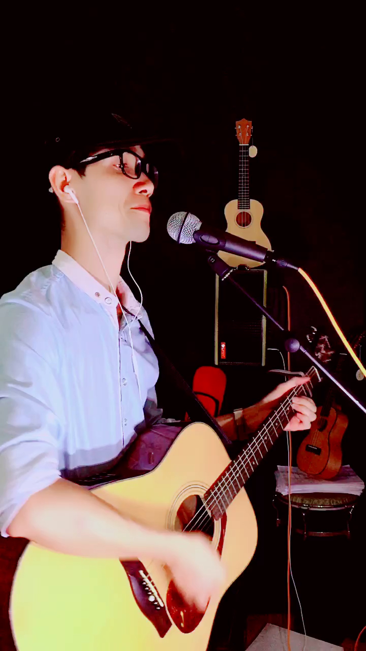 赵雷吉他弹唱-【朵儿】