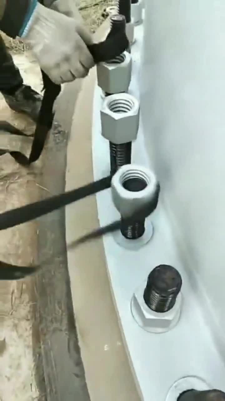 工地上的师傅们,研究出来的上螺丝方法,这效率真的是太快了
