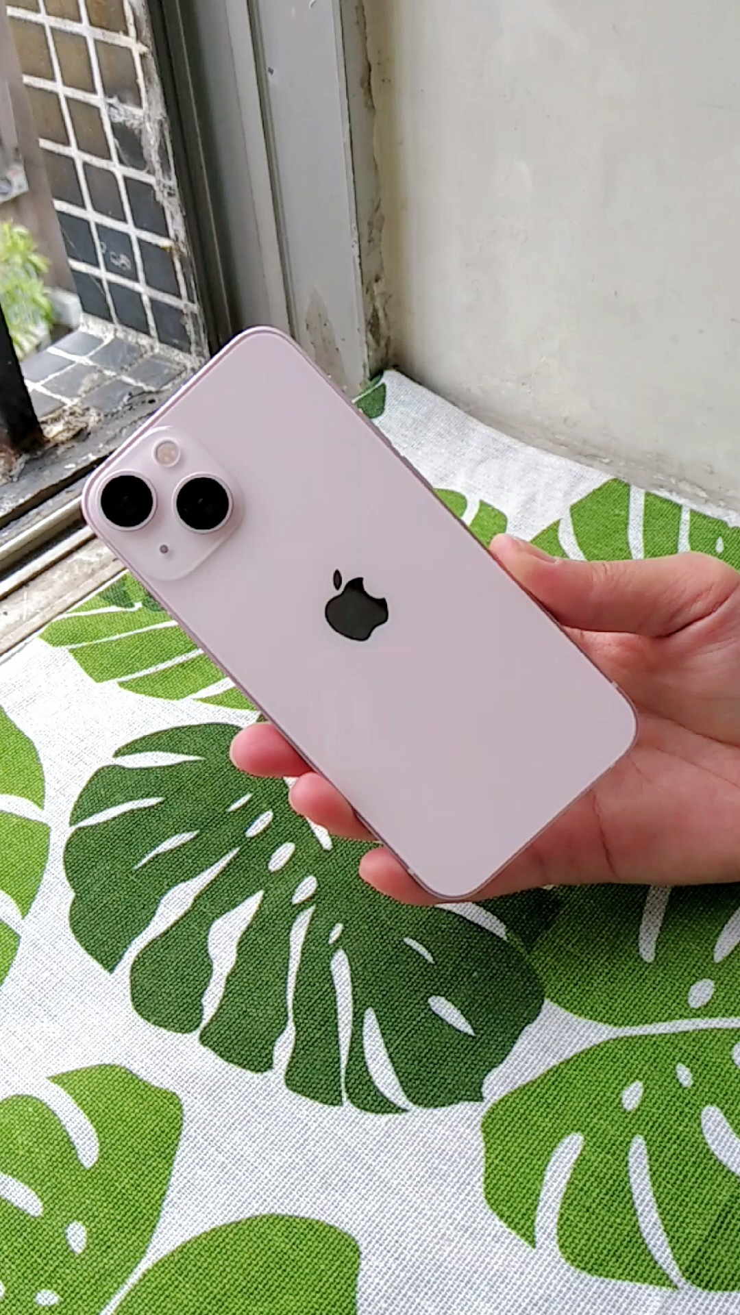 苹果iphone13迷你版手机,高速运行不卡顿