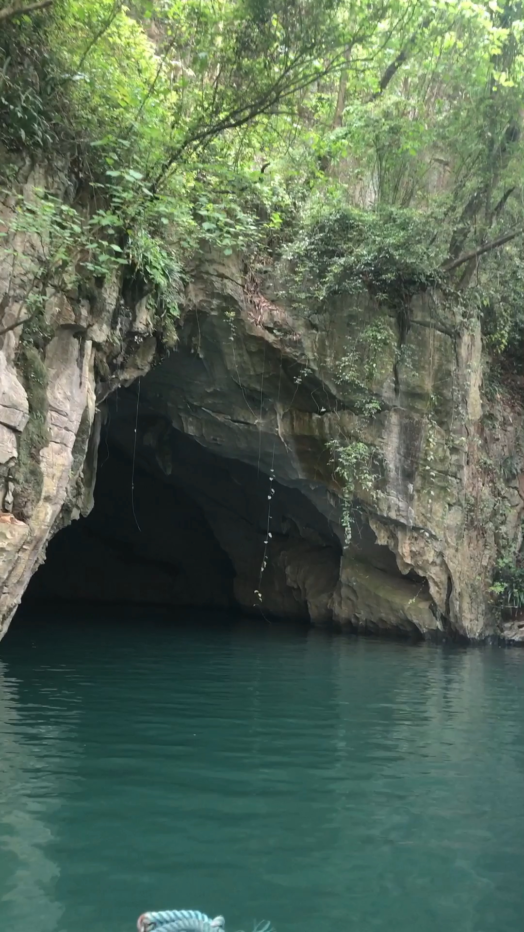 世外桃源燕子岩洞1