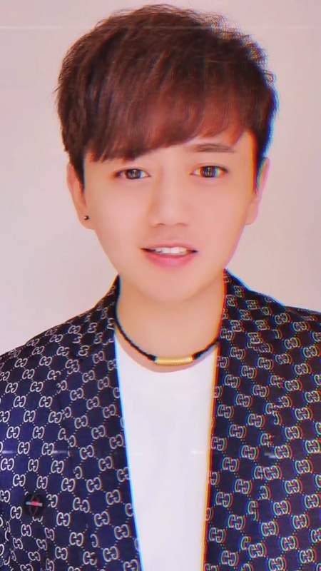 2020-11-03 0举报 刘鹏博呐 1