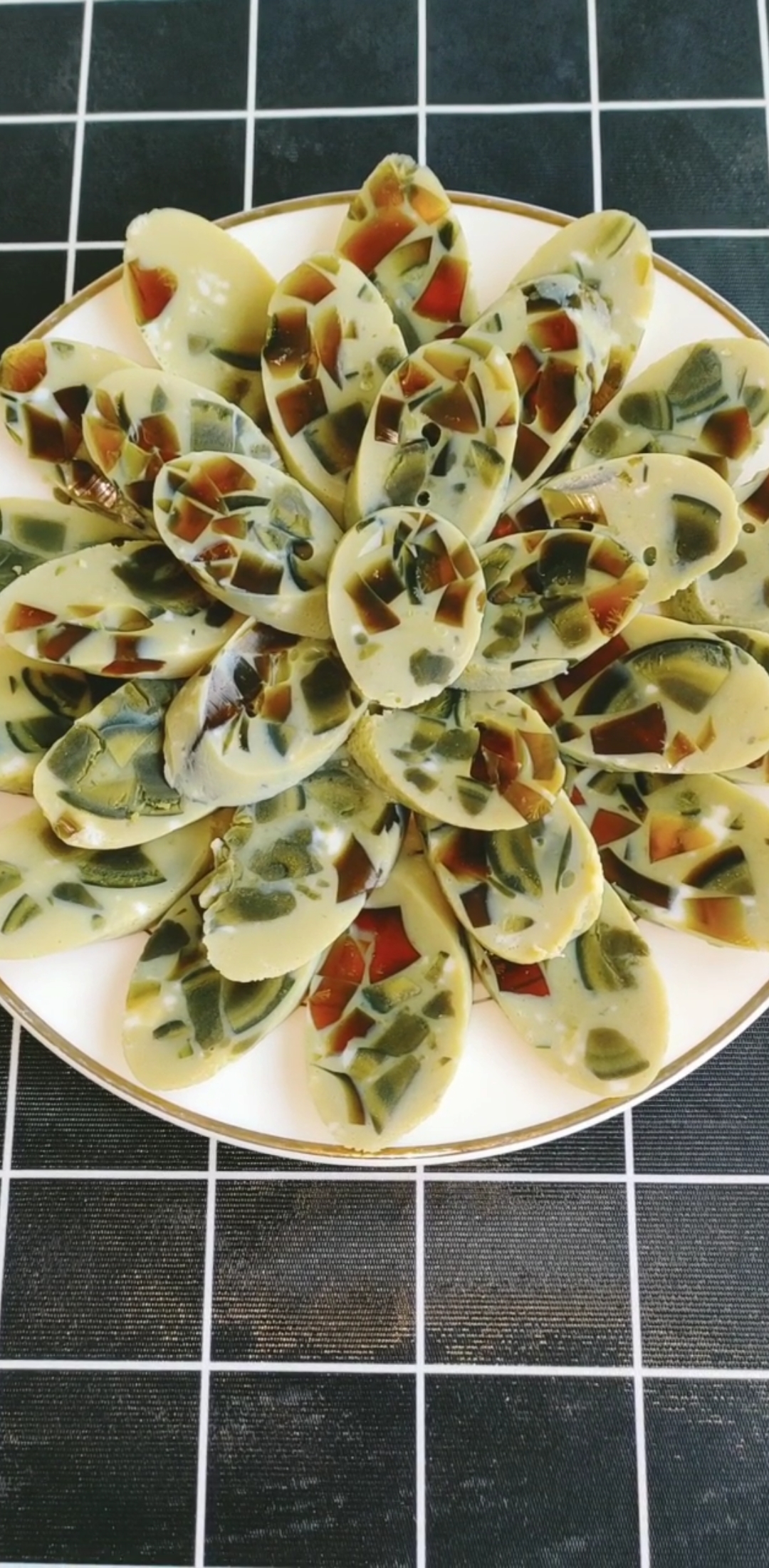 松花蛋肠做法年夜饭餐桌必备