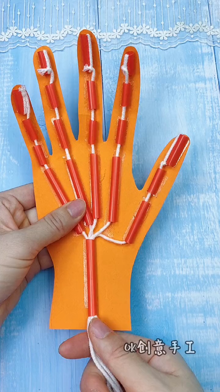 手工制作#用卡纸和吸管做一个灵活的小手,小朋友太喜欢了!-度小视