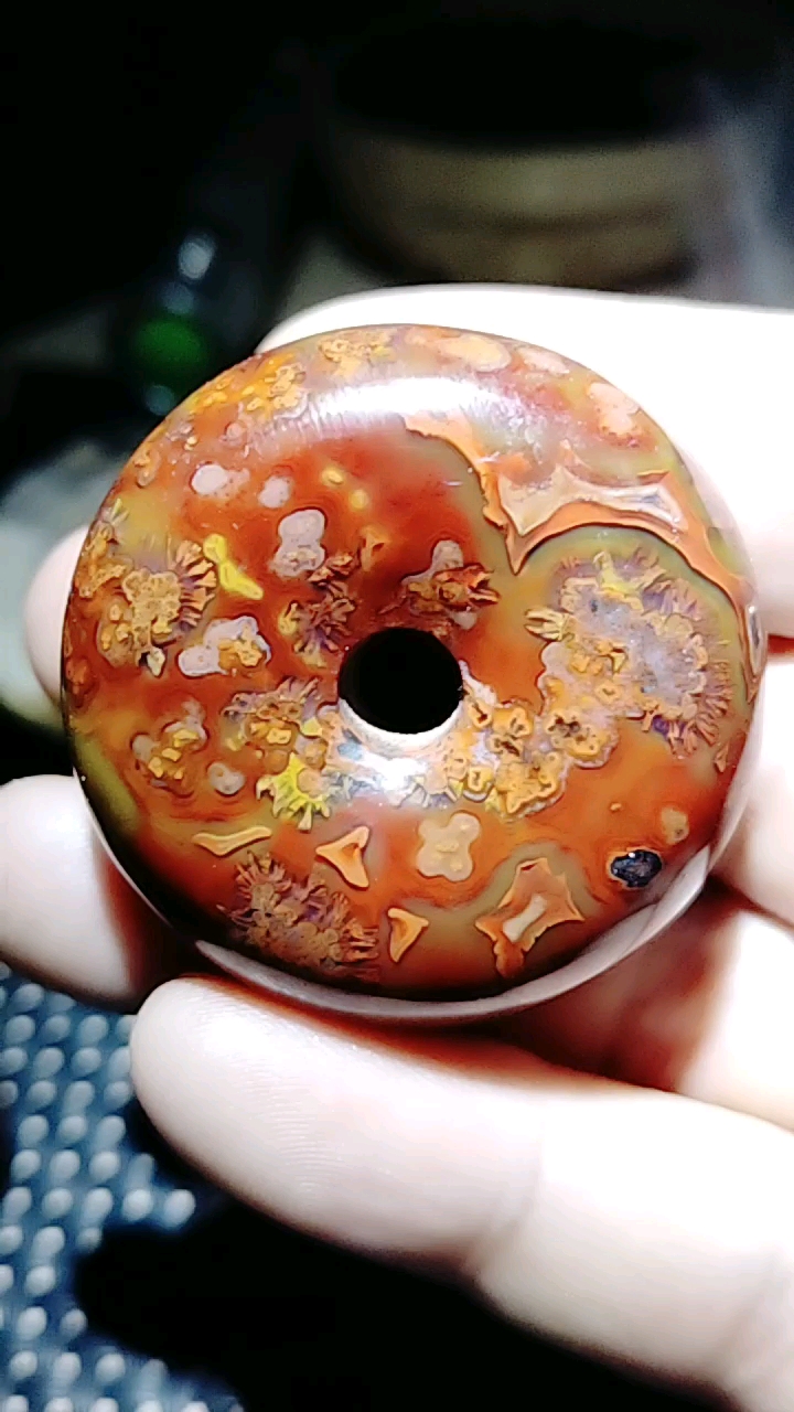 战国红玛瑙天然草花平安扣!