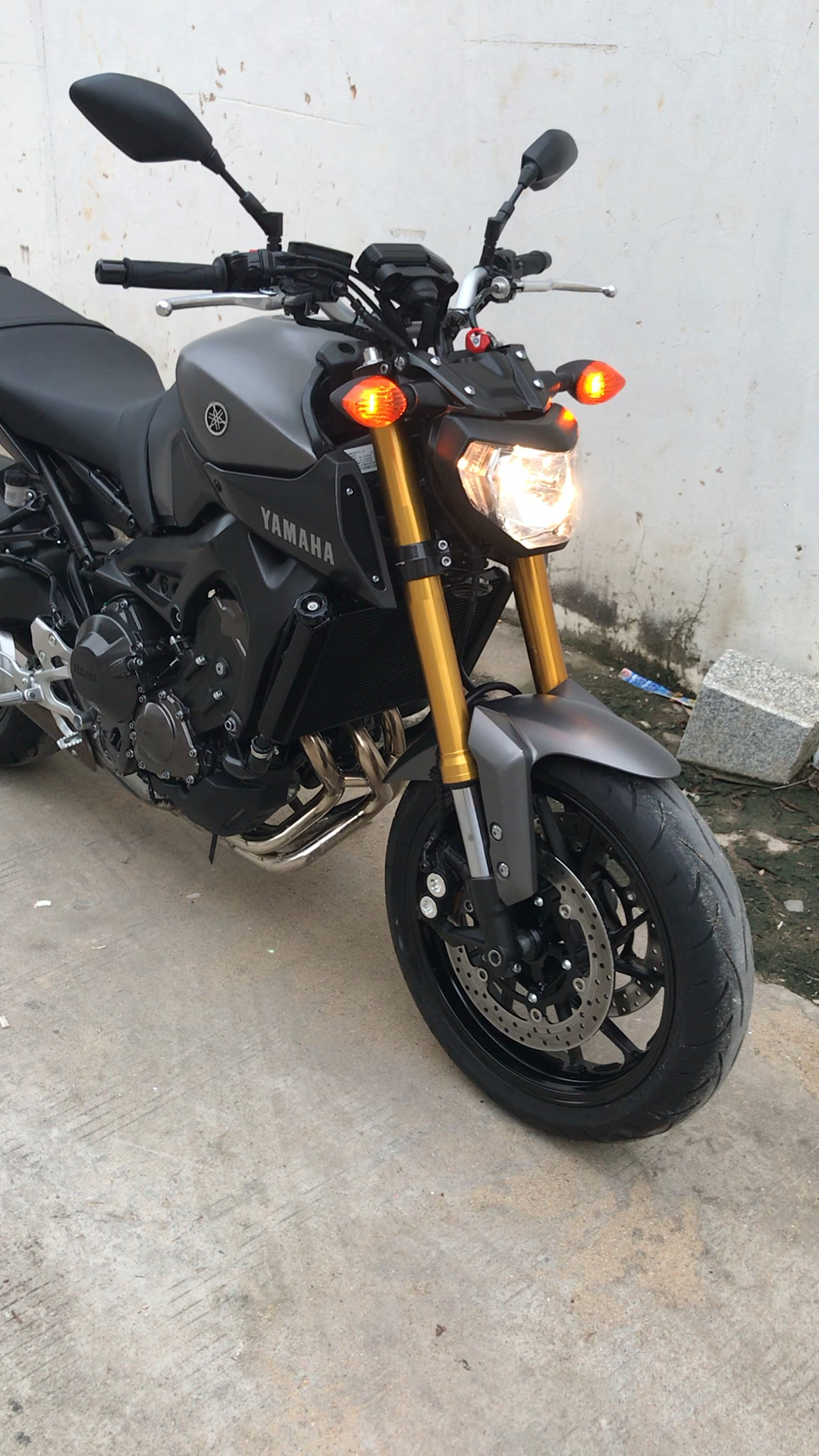 雅马哈mt-09 三缸幽灵