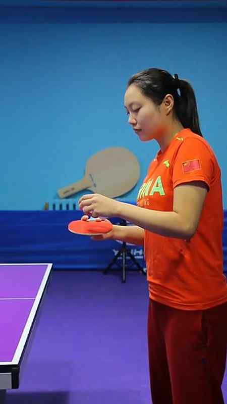 有人怀疑我是特效你们觉得呢华向体育 宾宾乒乓球教学 王开乒乓球