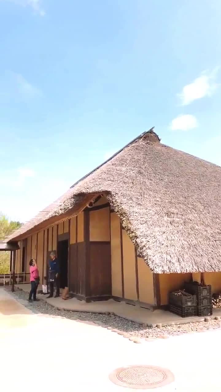 日本古时候的茅草房,看这设计,跟我们古代的一模一样!