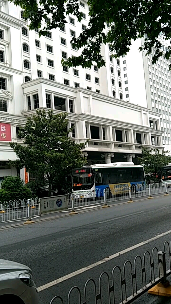 岳阳最大烂尾楼!(汉森宾馆)
