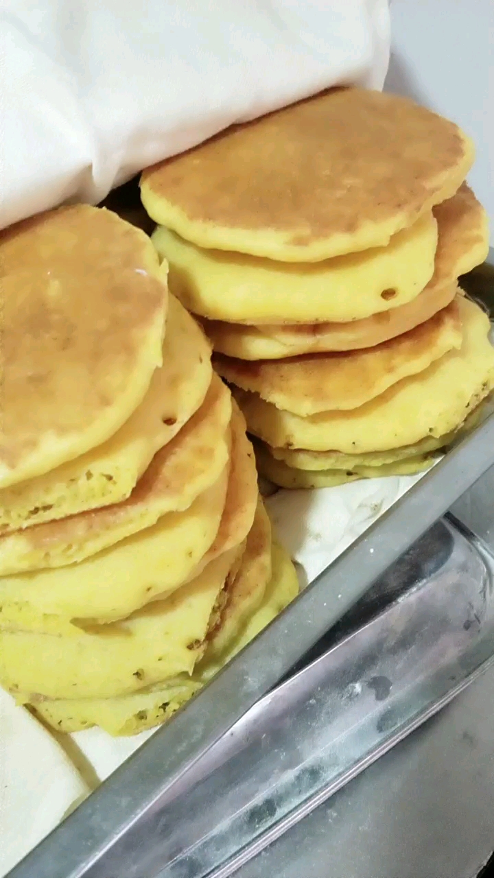 玉米面大饼子