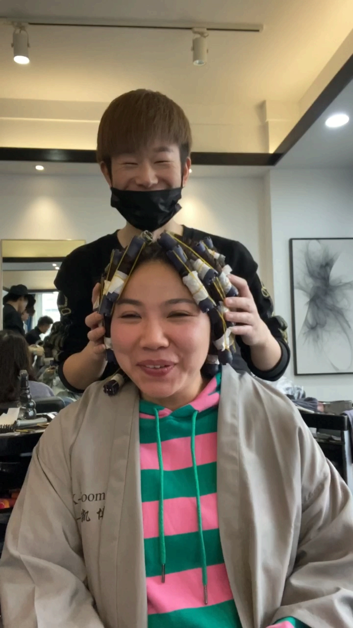 20年最流行的包租婆的新发型-度小视