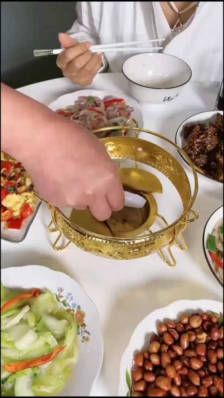边吃边热让你冬天吃饭享受着满满的暖意酒精炉好物分享热门我就是三亿