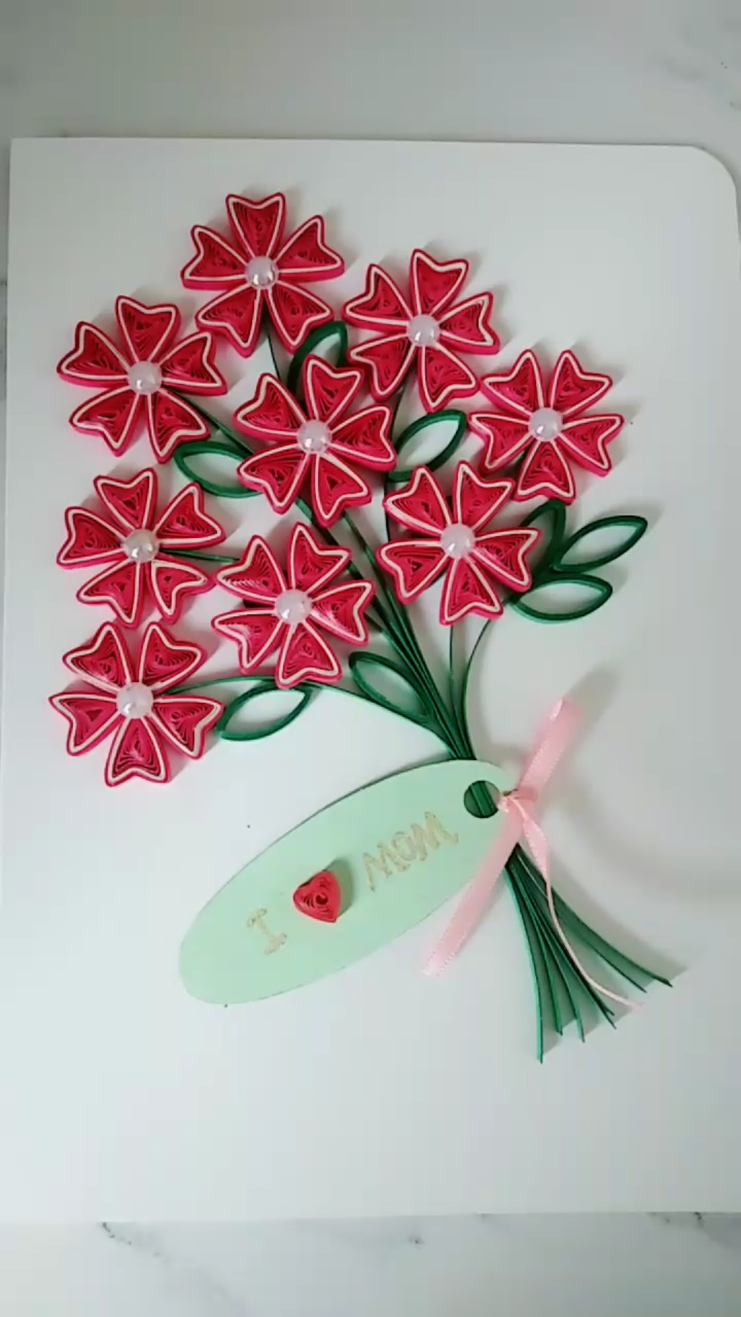 我的衍纸日记#亲手制作母亲节贺卡,让它替不善言表"爱"的我,为妈滤屯