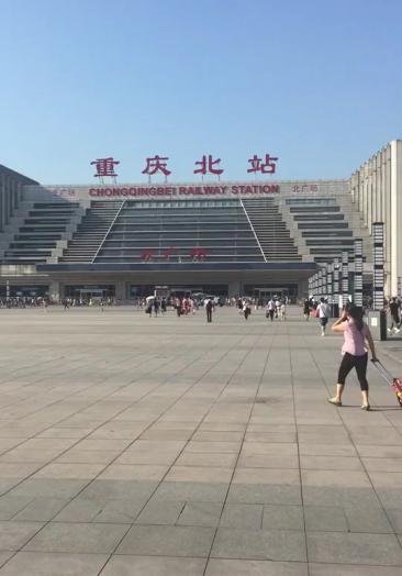 重庆火车北站找小妹真实上门服务薇68195055