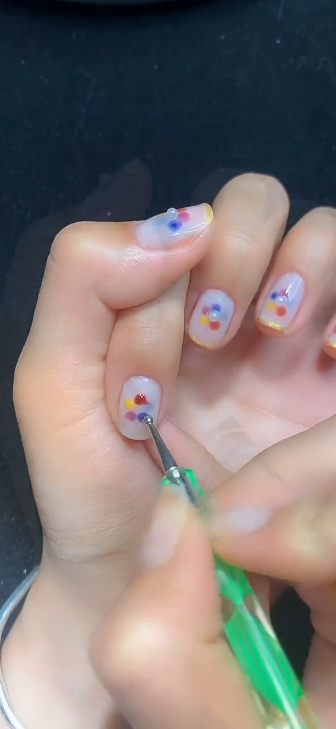 自己在家做美甲#点珠笔点出来的小花花