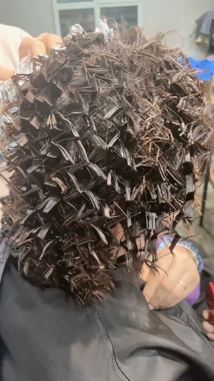 我要上热门#过一会她问我我要是说这个是蚂蚱烫,不知道会不会挨揍