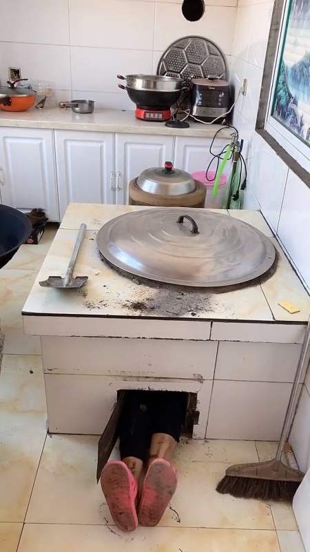 回复 0 百度网友4fd927a11天前 这是灶坑,不好烧掏灰呀. 回复 0