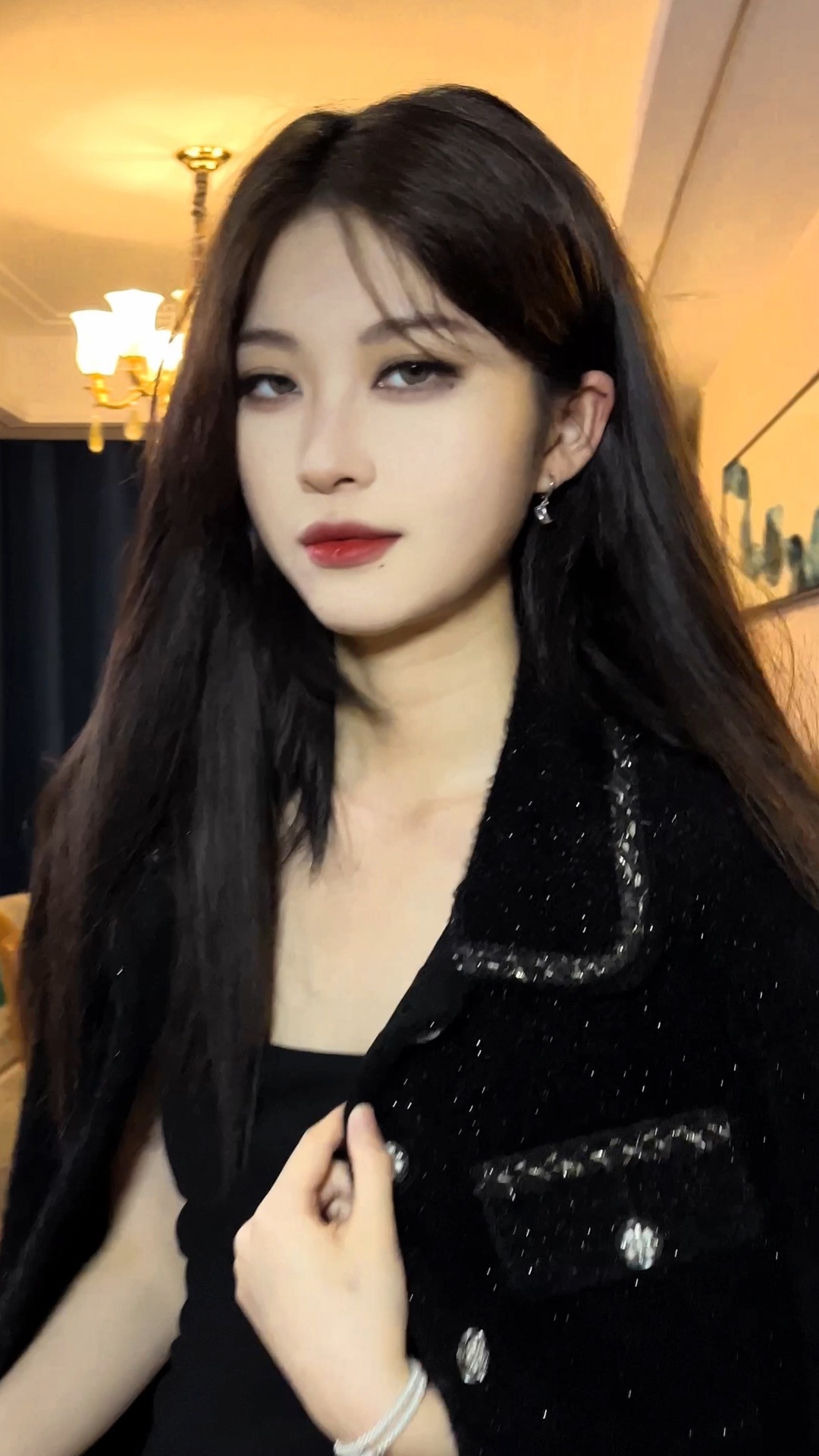 "偷走别人的人生 就要付出代价" 原创@ 涂罗伊