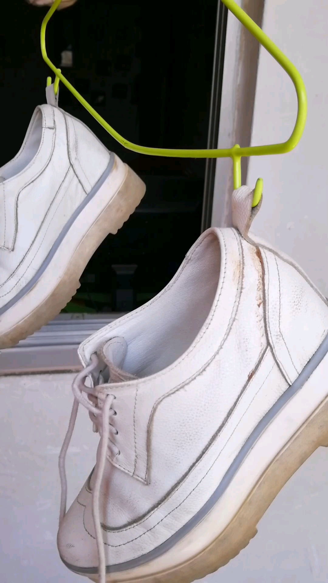 鞋子是这样晾晒的吗