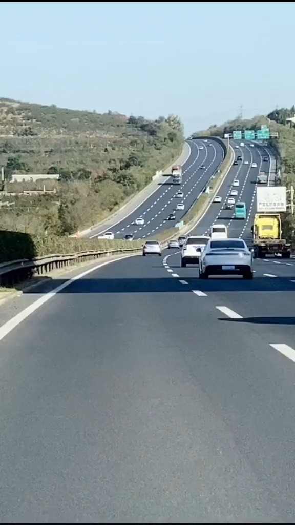 沈大高速,喜欢,也别问我为什么?反正就是喜欢