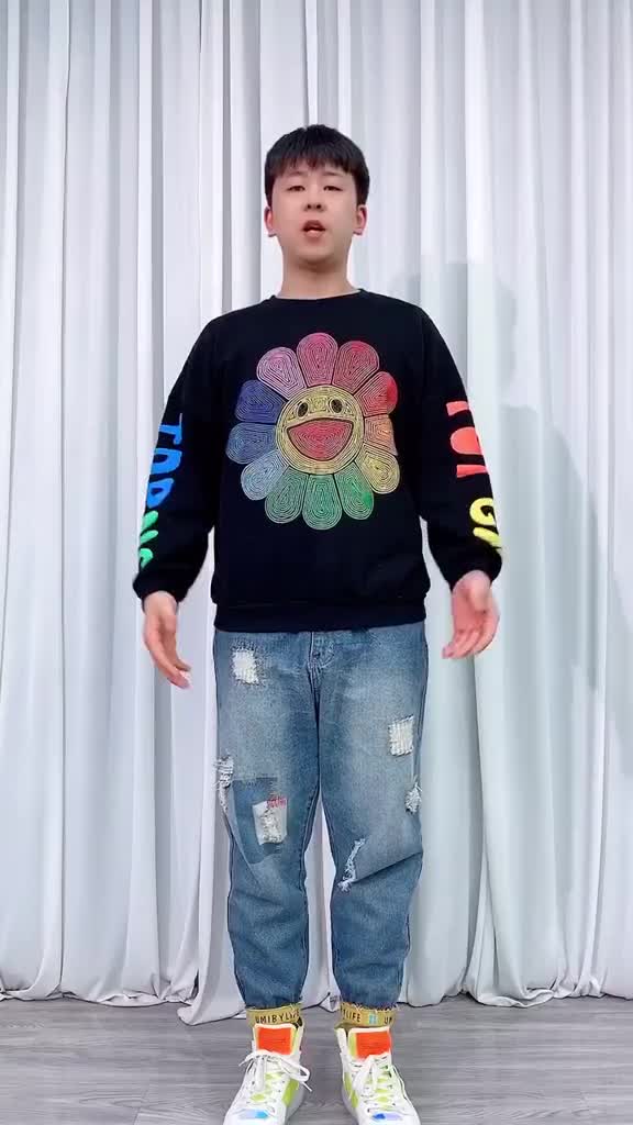 180斤的小胖子也想过五颜六色的春天,最后一套太骚了!#穿搭#微胖男生